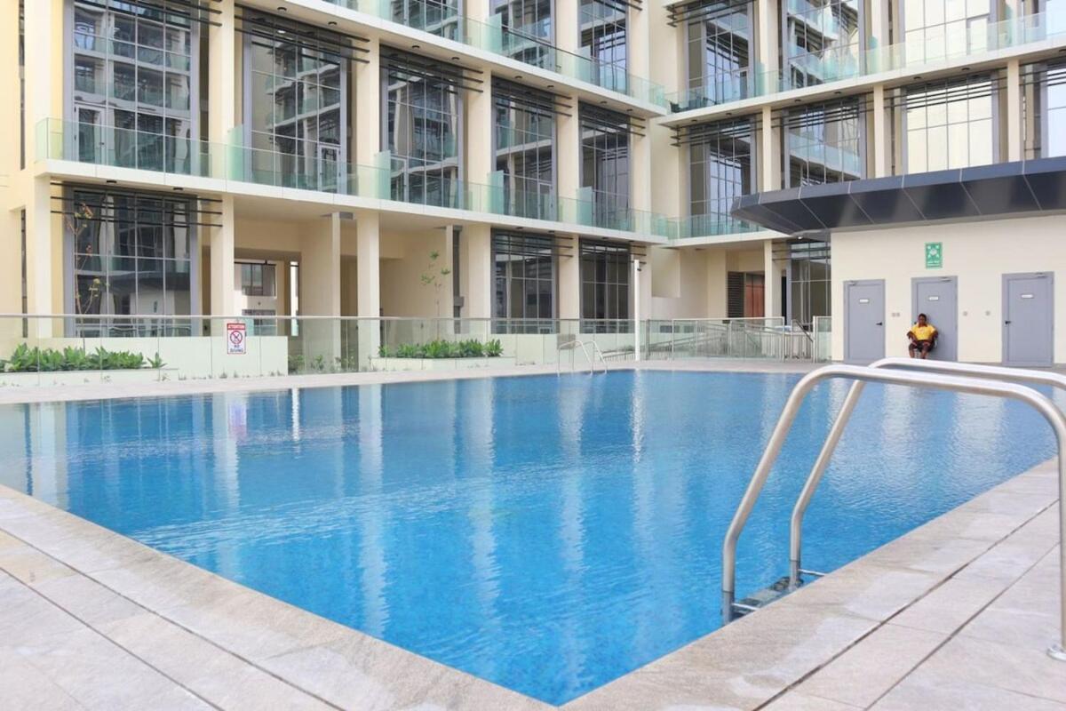 Appartement Stylish 1br Retreat Pool & Wifi Near Auh & Masdar *